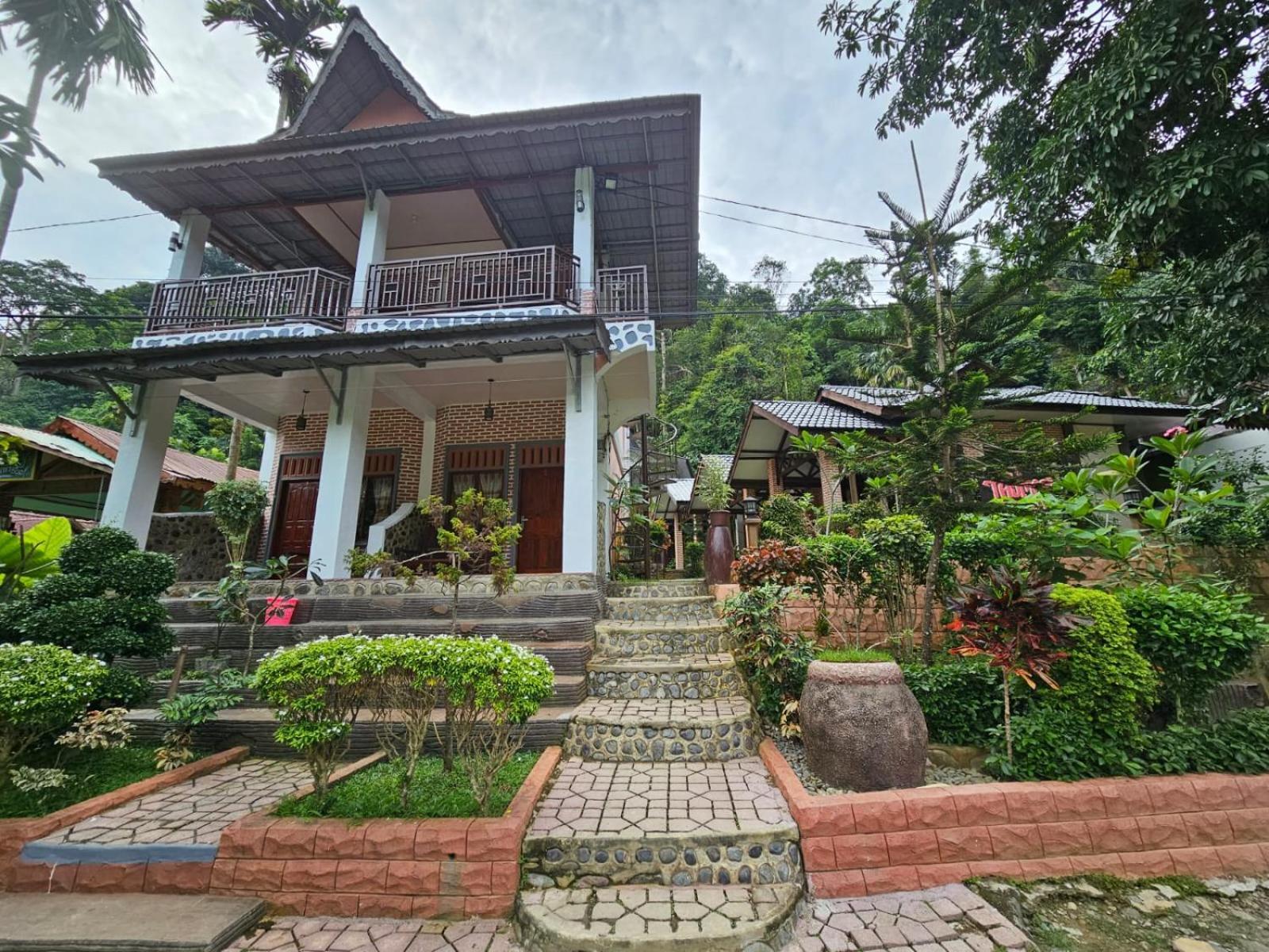 Thomas' Retreat Bukit Lawang 호텔 외부 사진