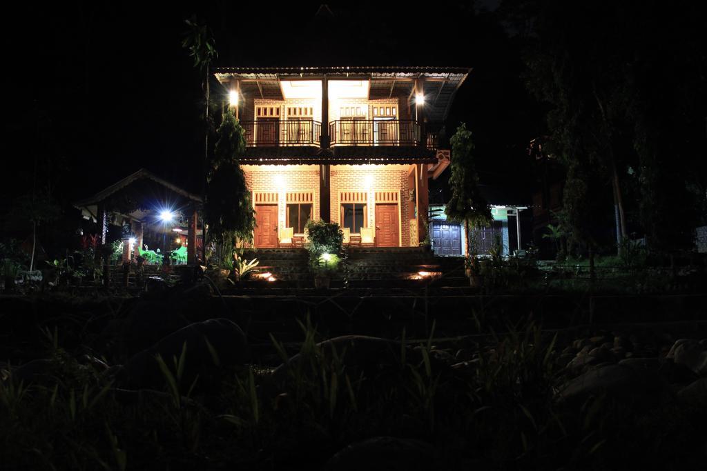 Thomas' Retreat Bukit Lawang 호텔 외부 사진